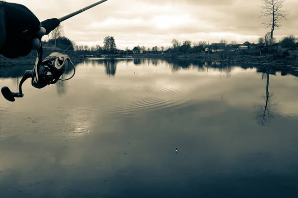 Hechtangeln Auf Dem See — Stockfoto