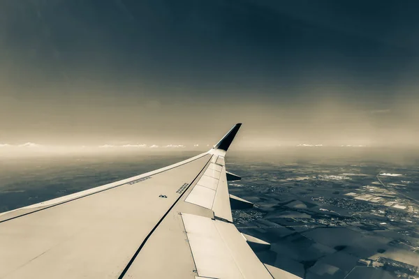 Blick Aus Dem Flugzeugfenster Flügel — Stockfoto