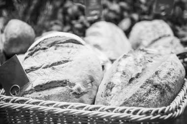 Kahvaltı için kafede nefis taze hamur işleri.