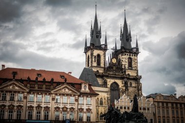 Güz Prag 'ın güzel sokakları ve mimarisi