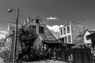 Resimli bir köyde güzel bir Danimarka mimarisi