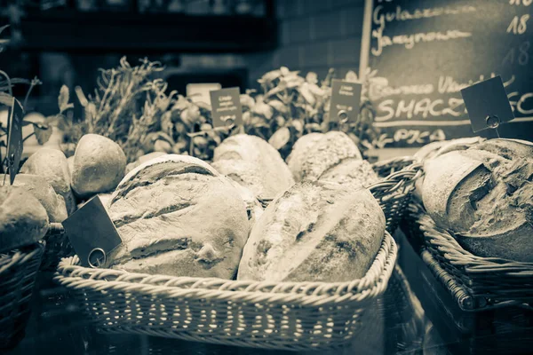 Heerlijke Verse Gebakjes Een Café Voor Het Ontbijt — Stockfoto