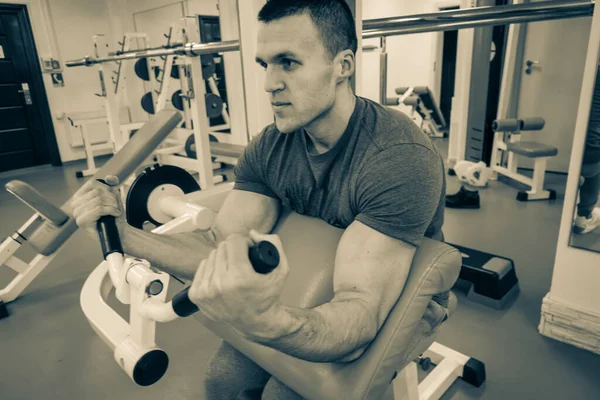 Man Goes Sports Gym — Stock Photo, Image