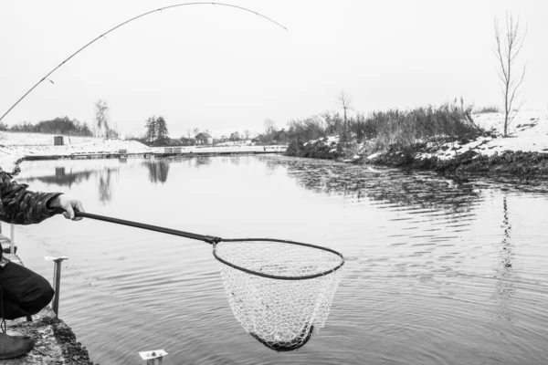 Pesca Alla Trota Sul Lago — Foto Stock