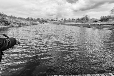 Balıkçılık, köy dinlenmesi. Rekreasyon temasının arkaplanı