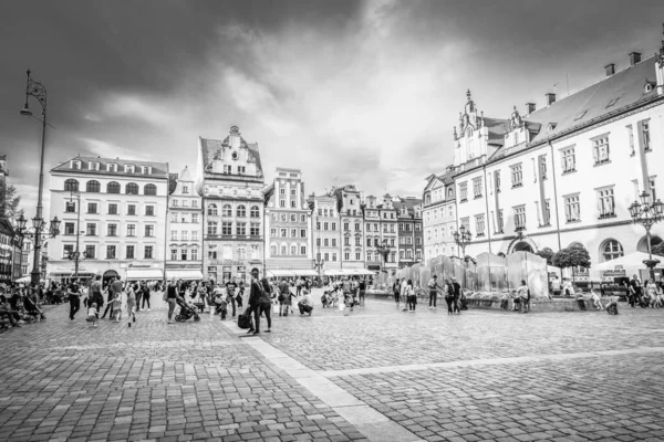 Plaza Del Mercado Central Wroclaw Con Antiguas Casas Coloridas —  Fotos de Stock