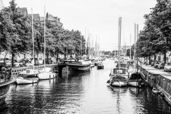 Renkli Tarihi Evler Ünlü Hristiyanhavn Kanalında Bulunan Eski Ahşap Tekneler — Stok fotoğraf