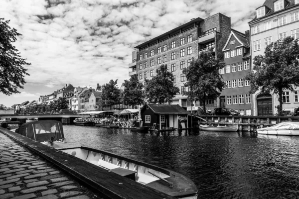 Kodaň Dánsko Července2019 Slavný Christianshavn Barevnými Budovami Čluny Kodani Dánsko — Stock fotografie