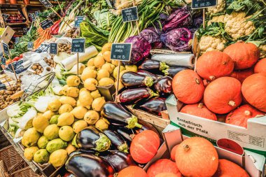 Organik Sebzeler pazarda