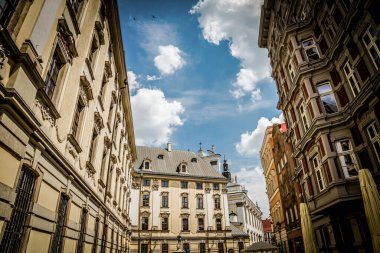 Wroclaw, Polonya - 17 Haziran 2019. Eski Polonya şehrinin mimarisi. Pençe