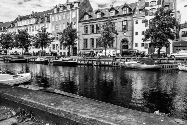 Copenhagen Denmark July 2019 Famous Christianshavn Colorful Buildings Boats Copenhagen — Stockfoto