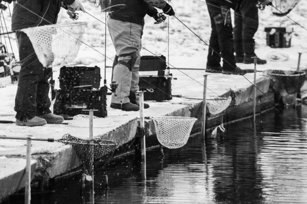 Pesca Alla Trota Sul Lago Attività Ricreative Pesca — Foto Stock