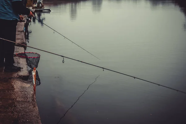 Рыбалка Форели Озере Спортивная Рыбалка Активный Отдых — стоковое фото