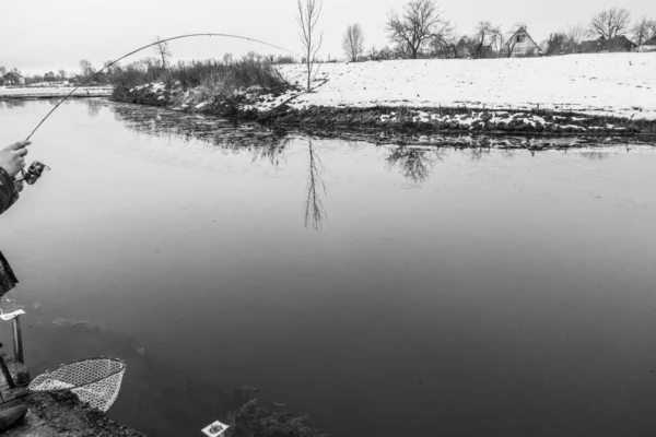 Pesca Alla Trota Sul Lago — Foto Stock