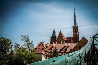 Wroclaw, Polonya - 17 Haziran 2019. Eski Polonya şehrinin mimarisi. Pençe