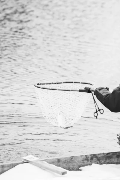 Pesca Alla Trota Fondo Scuro — Foto Stock