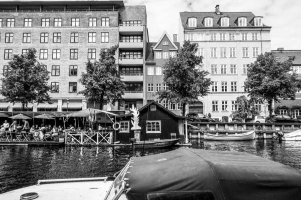 Copenhague Dinamarca Julio 2019 Famoso Christianshavn Con Coloridos Edificios Barcos — Foto de Stock