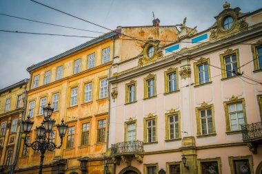 Muhteşem kış Lviv mimarisi ve sokakları