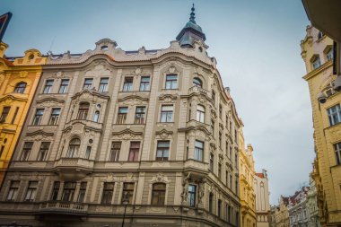 Güz Prag 'ın güzel sokakları ve mimarisi