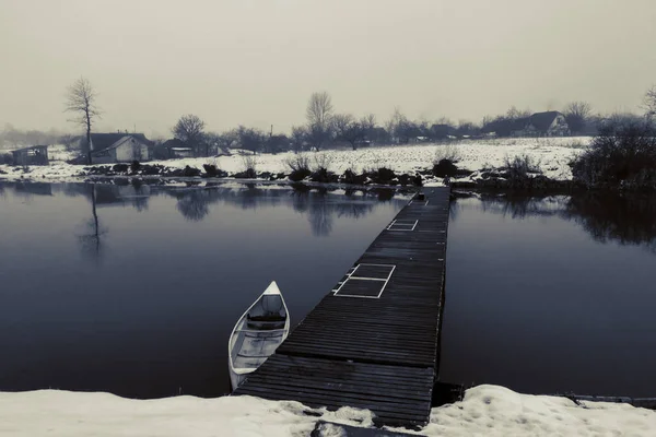 Hechtangeln Auf Dem See — Stockfoto