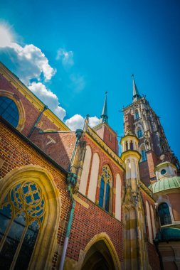 Eski Polonya şehrinin mimarisi. Pençe