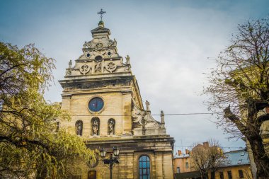 Muhteşem kış Lviv mimarisi ve sokakları