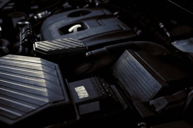 motorlu araç koyu arkaplan