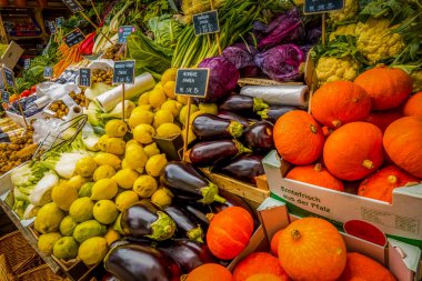 Organik Sebzeler pazarda