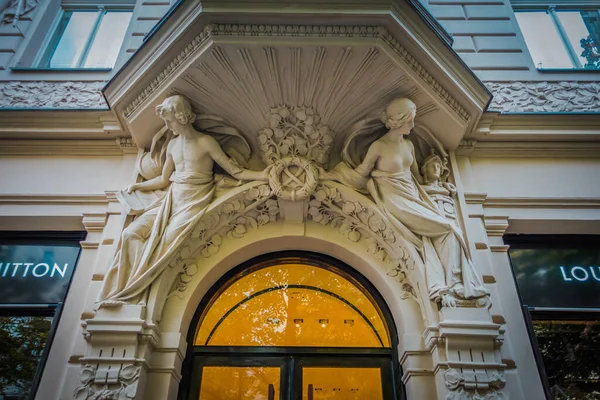 Schöne Straßen Und Architektur Des Herbstlichen Prag — Stockfoto