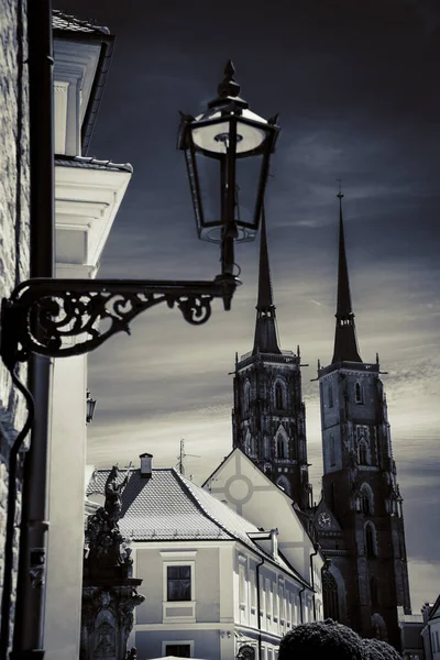 弗罗克劳美丽的教堂吸引力 在欧洲旅行 — 图库照片