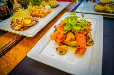 Geleneksel Danimarka Sandviçleri Tabakta