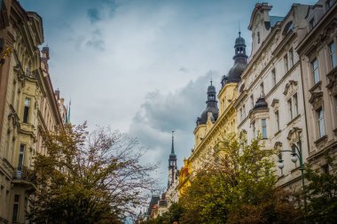 Güz Prag 'ın güzel sokakları ve mimarisi