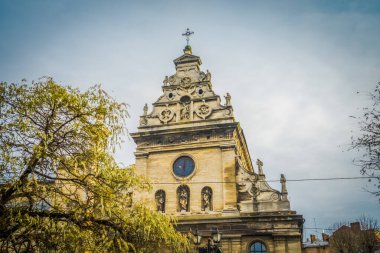Muhteşem kış Lviv mimarisi ve sokakları