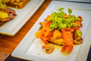 Geleneksel Danimarka Sandviçleri Tabakta