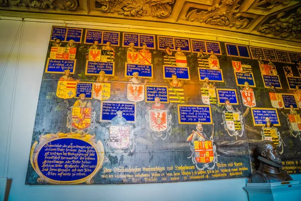 Kopenhag 'daki Rosenborg Kalesi' nin güzel odaları