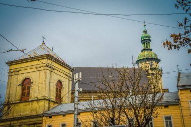 Muhteşem kış Lviv mimarisi ve sokakları