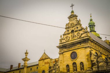 Muhteşem kış Lviv mimarisi ve sokakları