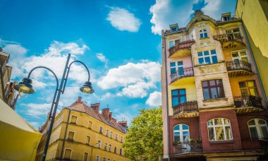 Eski Polonya şehrinin mimarisi. Pençe