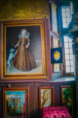 Kopenhag 'daki Rosenborg Kalesi' nin güzel odaları