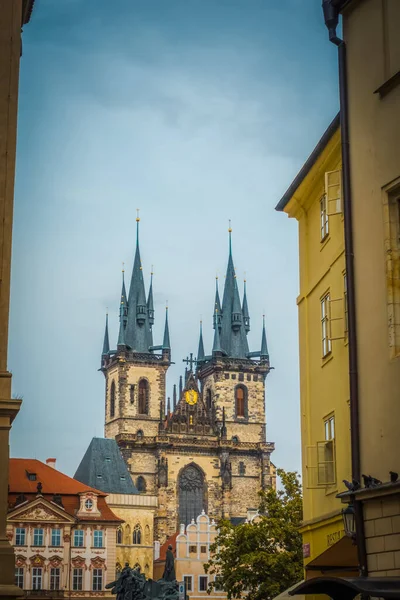 Schöne Straßen Und Architektur Des Herbstlichen Prag — Stockfoto