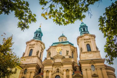 Güz Prag 'ın güzel sokakları ve mimarisi