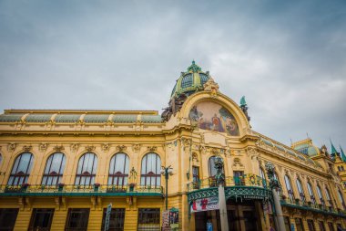 Güz Prag 'ın güzel sokakları ve mimarisi