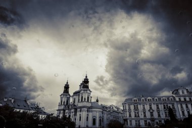 Güz Prag 'ın güzel sokakları ve mimarisi