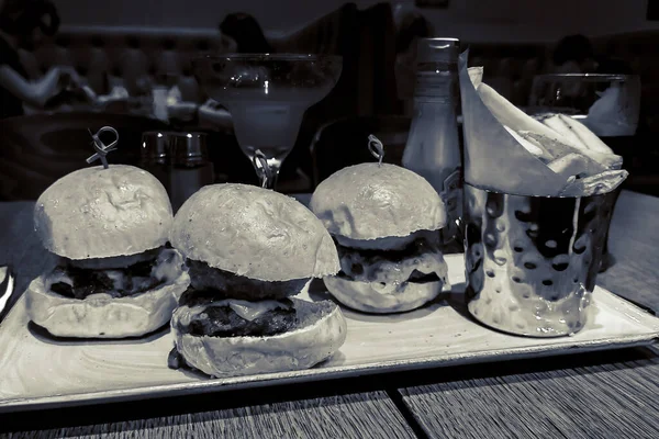 Deliziosi Hamburger Bellissimo Pub — Foto Stock