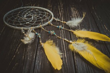 Tahta arka planda düş kapanı