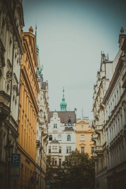 Güz Prag 'ın güzel sokakları ve mimarisi