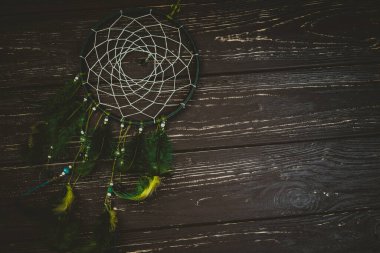Tahta arka planda düş kapanı
