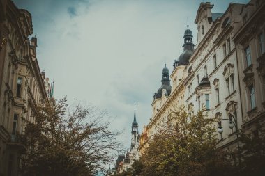 Güz Prag 'ın güzel sokakları ve mimarisi