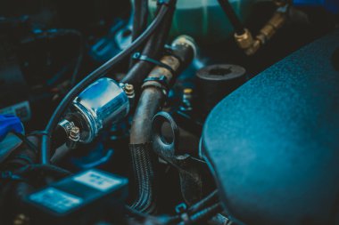 motorlu araç koyu arkaplan