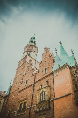 Wroclaw 'daki güzel pazar meydanı, güzel eski evler.